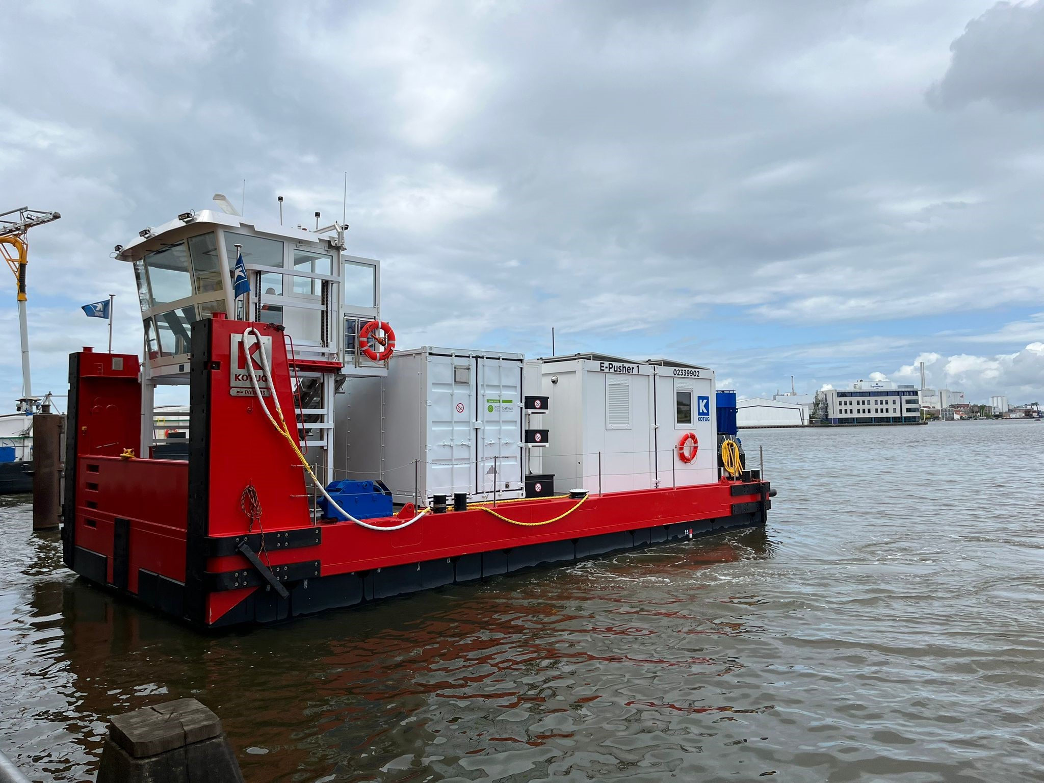 EST Floattech Container